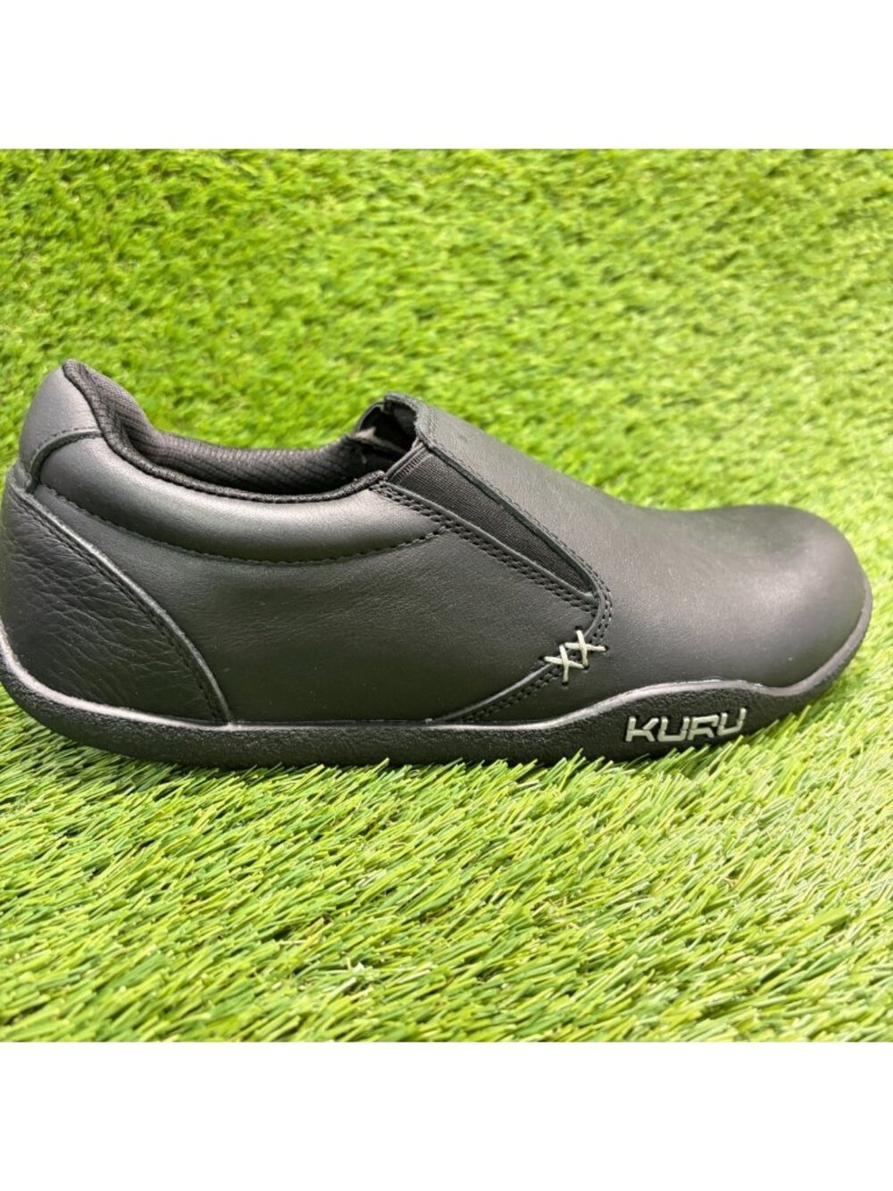 Kuru Kivi Womens Size 9.5D Black Classic Walking Outdoor Leather Slip On Shoes